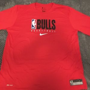 Bulls Basketball Long sleeve DRI-FIT
